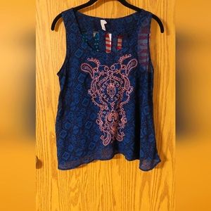 Women's abstract shirt